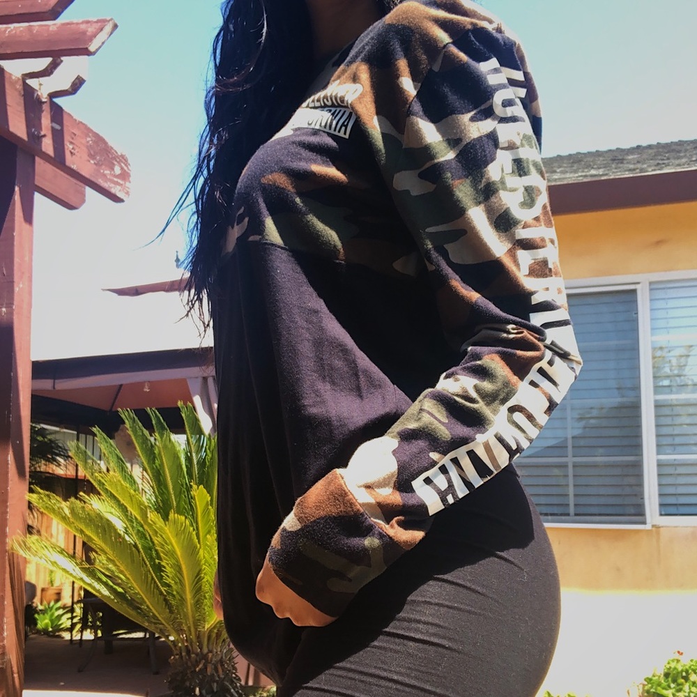 unisex camouflage long sleeve with graphic
